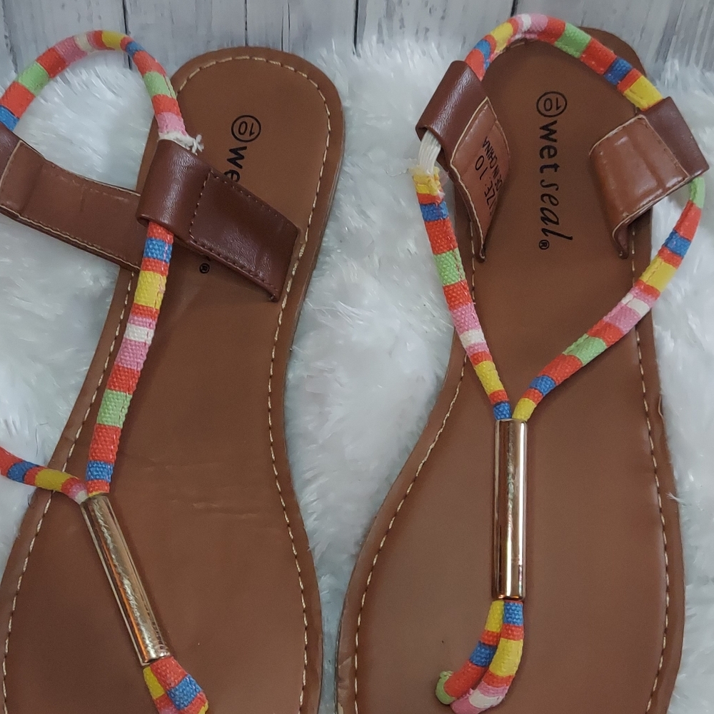 Shoes - Picture 2 of 3